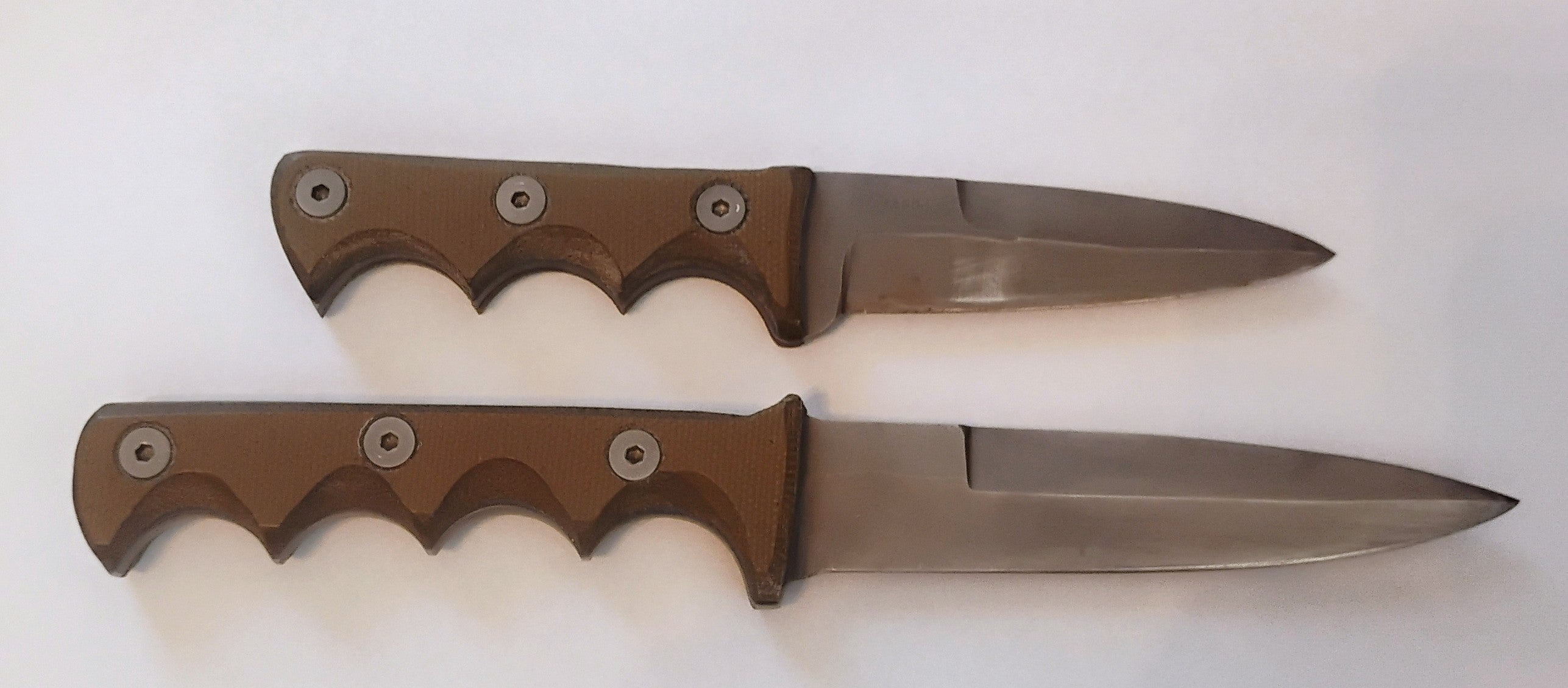 Coon Dog (3 &1/4") 3 Finger EDC