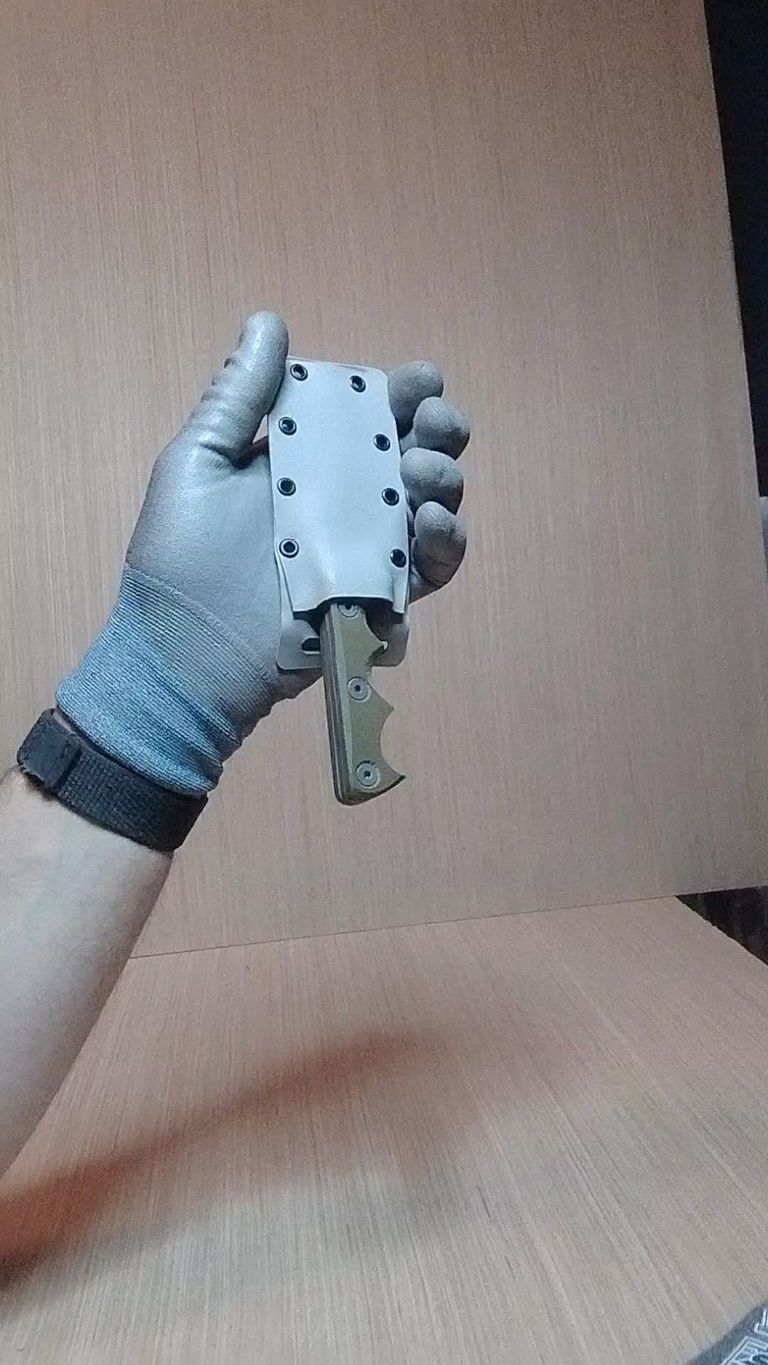 Coon Dog (3 &1/4") 3 Finger EDC